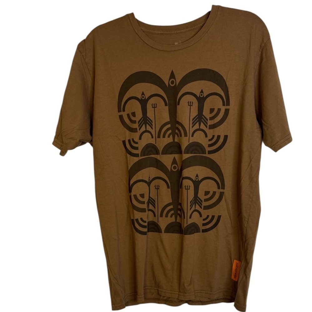 Patagonia Brown Graphic arrival Print Tee size Medium